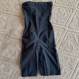 Spanx Women’s Size Small Bottoms Shapewear Mid Thigh Shorts